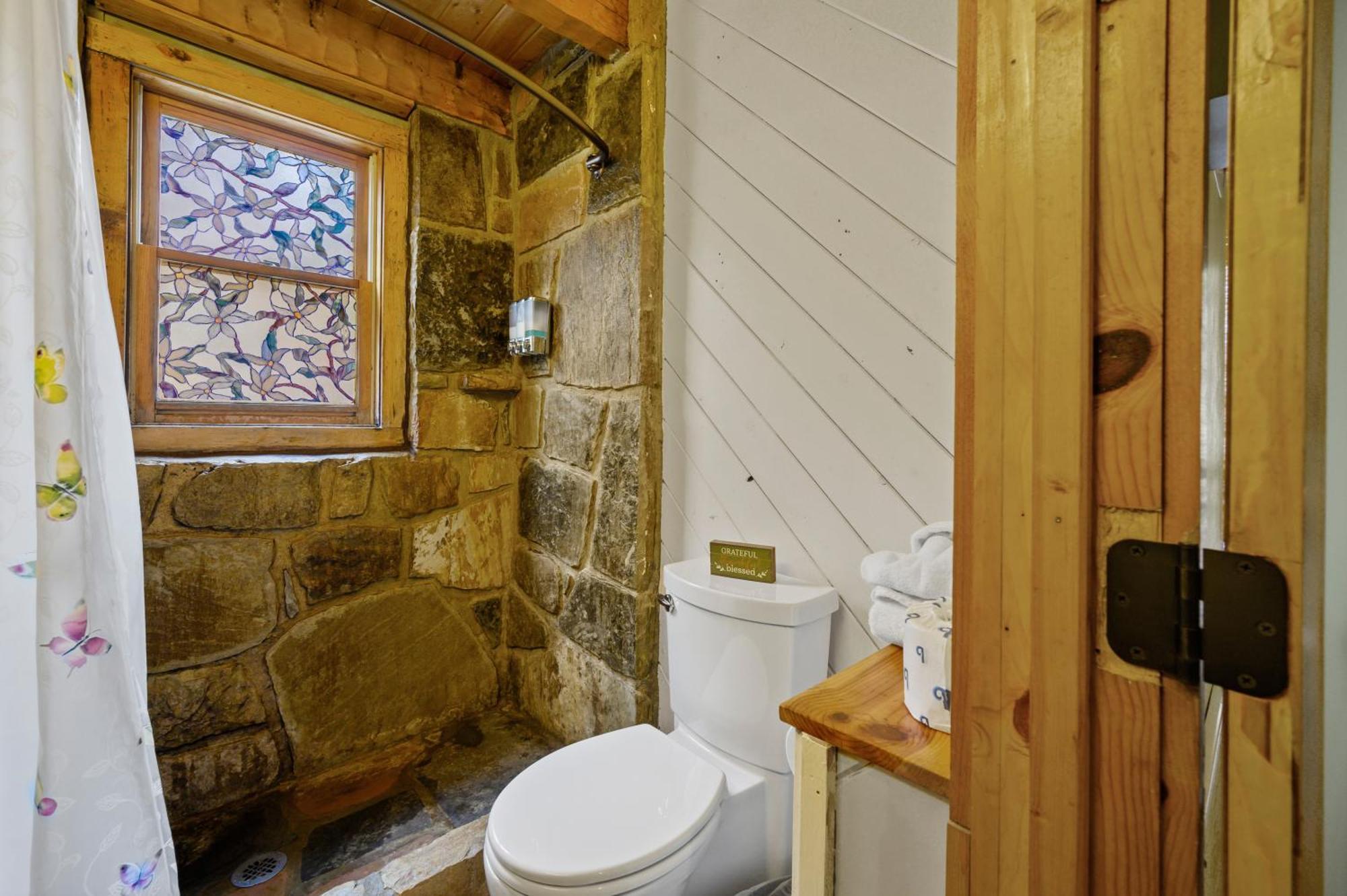 Vila The Robins Nest With Hot Tub Pigeon Forge Exteriér fotografie